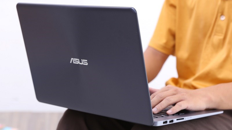 Mở wifi trên laptop Asus