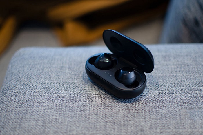 Ảnh minh hoạ: tai nghe Samsung Galaxy Buds (2)