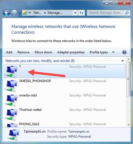 Click đúp vào tên wifi bạn muốn để xem mật khẩu