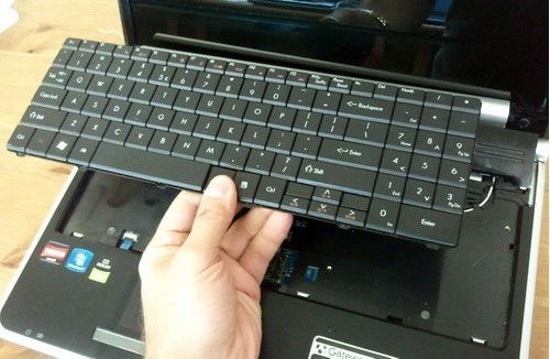 Tổng hợp nguyên nhân và cách khắc phục lỗi bàn phím trên laptop