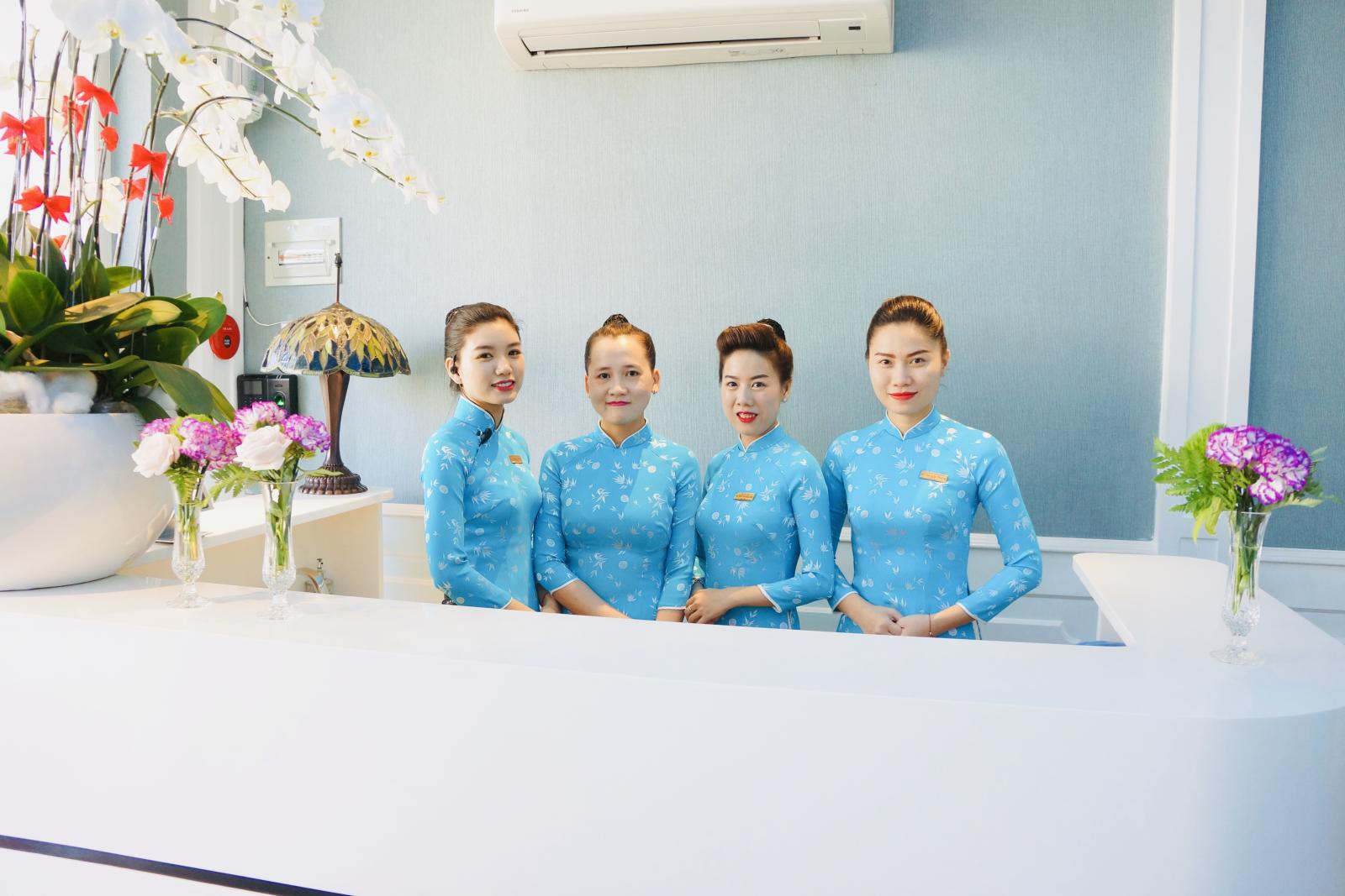 Quynh Nhu 137 Foot Massage